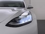 Tesla Model 3 SR+ 325PK AutoPilot Ivory-Leder Pano-Dak Adaptive Cruise Lmv 18" Camera's Elektr.-Stuur+Stoelen+Spiegels+Geheugen+Easy-Entry+Verwarmde stoelen Park assistent Pdc WIFI Ecc Lane-Assist Speed-Assist Ecc Navi Led DAB Voorverwarmen interieur via App Keyless One-Pedal-Drive 1e Eigenaar Origineel Nederlandse Auto 1.584kg