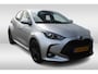 Mazda 2 Hybrid Exclusive-line Stuur- en Stoelverwarming l Apple Carplay/ Android auto l Keyless l Automaat l Parkeercamera l Adaptief Cruise control l