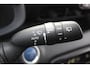Mazda 2 Hybrid Exclusive-line Stuur- en Stoelverwarming l Apple Carplay/ Android auto l Keyless l Automaat l Parkeercamera l Adaptief Cruise control l