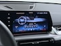 BMW iX1 eDrive20 67kWh M-Sport-Pro Leder/Alcantara Premium 19" LED Connected-Pro Warmtepomp Camera Navi Ecc Pdc 100% SOH Apple Carplay Android Auto Stoelverwarming Adap.demping Standverwarming/koeling Zwarte-Hemel Drive-Assist Elek.Achterklep Lmv Led Isofix DAB Keyless Wifi 1e Eigenaar Origineel Nederlandse Auto Zeer compleet!