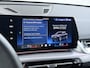 BMW iX1 eDrive20 67kWh M-Sport-Pro Leder/Alcantara Premium 19" LED Connected-Pro Warmtepomp Camera Navi Ecc Pdc 100% SOH Apple Carplay Android Auto Stoelverwarming Adap.demping Standverwarming/koeling Zwarte-Hemel Drive-Assist Elek.Achterklep Lmv Led Isofix DAB Keyless Wifi 1e Eigenaar Origineel Nederlandse Auto Zeer compleet!