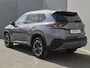 Nissan X-Trail 1.5 e-Power Tekna / Fabrieksgarantie tot 07-2028<100.000 / Glazen schuif- en kanteldak / All season banden / Head Up Display / Sun-pakket / Stuur- Stoel & Achterbank verwarming / Elektrische achterklep / Rondomzicht camera / Adaptief cruise control /