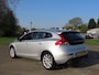 Volvo V40 1.5 T3 Momentum *AUT *NAVI *CRUISE *VOLL ONDERHOUD