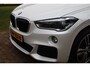 BMW X1 SDrive20i High Executive Aut. | M-pakket | Stoelverwarming | Head-up | Camera | Trekhaak | Volledige Historie | NL. Auto |