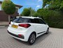 Hyundai i20 1.2 (4 cil.), Apple CarPlay, AIRCO, Cruise Control, Navigatie, Achteruitrijcamera, DAB, Bluetooth, Parkeersensoren