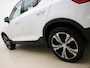 Volvo XC40 T4 211pk Inscription / Leder / BLIS / Adaptieve cruise / Stoel-Stuur verwarming / 19 inch / PDC camera.
