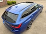 BMW 3-Serie Touring 330i M-SPORT / SHADOW / LASER / PANO / TREKHAAK