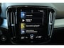 Volvo XC40 T2 Business Pro | Semi-Electrische Wegklapbare trekhaak | Adaptive Cruise Control | 1ste eigenaar | Dealeronderhouden | Parkeerverwarming | BLIS | Parkeersensoren voor + achter | Parkeercamera | Stoelverwarming | Volvo on Call | Comfortstoelen | 18'' Lichtmetalen velgen | Navigatie |