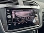 Volkswagen Tiguan 1.5 TSI 150pk DSG ACT Highline Business R Line Climatronic Trekhaak Keyless Virtual Cockpit R-line LED koplampen