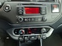 Kia Rio 1.2 CVVT Super Pack, Dealer onderhouden, zeer rijk uitgeruste uitvoering, parkeer sensoren, bluetooth, cruise control