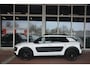 Citroën C4 Cactus 1.2 PureTech Shine | Navigatie | Cruise-control | Elek.ramen | Clima | NL auto!! | Keurige C4 en goed onderhouden. DB-riem is vervangen bij 88.907 km.