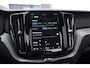 Volvo XC60 T6 350PK Automaat AWD Plus Black Edition Panoramadak/ Elektrisch bedienbare voorstoelen met geheugen/ Stoelverwarming/ Stuurverwarming/ Harman Kardon audio/ 360 Camera/