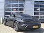 Porsche Taycan Performance 84 kWh | Navigatie/Android/Apple Carplay | 20" LM Velgen | Warmtepomp | Voorstoelen Verwarmd/Geventileerd/Memory | Rondomzicht Camera | Panoramadak |