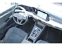 Volkswagen Golf 1.0 eTSI Life Business Panorama dak| Parkeer Camera Achter| Extra getint glas achter| Stoelverwarming voor