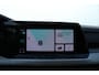Volkswagen Golf 1.0 eTSI Life Business Panorama dak| Parkeer Camera Achter| Extra getint glas achter| Stoelverwarming voor