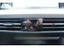 Volkswagen Golf 1.0 eTSI Life Business Panorama dak| Parkeer Camera Achter| Extra getint glas achter| Stoelverwarming voor