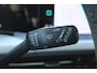 Volkswagen Golf 1.0 eTSI Life Business Panorama dak| Parkeer Camera Achter| Extra getint glas achter| Stoelverwarming voor