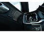 Volvo XC60 2.0 T8 Plug-in hybrid AWD Plus Black Edition | Adaptieve Cruise Control | Panoramadak | Harman Kardon Audio | Stoel-/Stuur-/Voorruitverwarming | Dodehoek Detectie | 360° Parkeercamera |