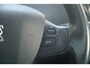 Peugeot 2008 1.2 110PK Allure | Panoramadak | Navigatie | Camera | Apple Carplay / Android Auto | | Binnenspiegel automatisch dimmend | Boordcomputer | Buitenspiegels elektrisch inklapbaar