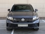 Volkswagen Touareg R Edition 3.0 eHybrid 462 PK | Navigatie | Servosluiting | Trekhaak | 22" inch velgen | Lederen bekleding |