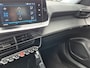 Peugeot 2008 1.2 PureTech Active Pack | Navigatie | Camera | Lichtmetalen Velgen | Apple Carplay en Android Auto |