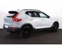 Volvo XC40 B3 Ultra Black Edition - Panorama/schuifdak - IntelliSafe Assist & Surround - 360º Camera - Harman/Kardon audio - LED Pixel koplampen - Verwarmde voorstoelen & stuur - Parkeersensoren voor & achter - Elektr. bedienb. voorstoelen met geheugen links - Draadloze tel. lader - Extra getint glas - 20' LMV