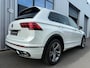 Volkswagen Tiguan 1.5 TSI R-Line panoramadak parelmoer wit