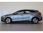 Volvo V40 T2 122PK Nordic+ | Stoel verw. | Park assist Voor + Achter | Parkeerverwarming | Bluetooth