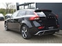 Volvo V40 T3 Automaat Polar+ Sport | Panoramadak | Harman Kardon audio | Alarm klasse 3 | Parkeercamera | Stoelverwarming | Navigatie | Volvo on Call | Parkeersensoren voor + achter | Dealeronderhouden |