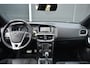 Volvo V40 T3 Automaat Polar+ Sport | Panoramadak | Harman Kardon audio | Alarm klasse 3 | Parkeercamera | Stoelverwarming | Navigatie | Volvo on Call | Parkeersensoren voor + achter | Dealeronderhouden |