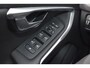 Volvo V40 T3 Automaat Polar+ Sport | Panoramadak | Harman Kardon audio | Alarm klasse 3 | Parkeercamera | Stoelverwarming | Navigatie | Volvo on Call | Parkeersensoren voor + achter | Dealeronderhouden |