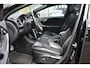 Volvo V40 T3 Automaat Polar+ Sport | Panoramadak | Harman Kardon audio | Alarm klasse 3 | Parkeercamera | Stoelverwarming | Navigatie | Volvo on Call | Parkeersensoren voor + achter | Dealeronderhouden |
