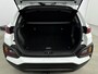 Hyundai Kona 1.0T Comfort 120Pk | Navigatie Via Apple & Android Carplay | Achteruitrijcamera | Parkeersensoren Achter | Climate Control | Cruise Control & Snelheidsbegrenzer | Trekhaak |