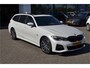 BMW 3-Serie Touring 320e M Pakket | SOH 92%| Panoramadak | Leer | Adaptieve Cruise | 360 Camera | Nl Auto!