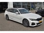 BMW 3-Serie Touring 320e M Pakket | SOH 92%| Panoramadak | Leer | Adaptieve Cruise | 360 Camera | Nl Auto!