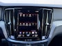 Volvo S60 2.0 B4 R-Design Dark | Pilot Assist | Memory | Stoelverwarming | Stuurverwarming | BLIS