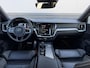 Volvo S60 2.0 B4 R-Design Dark | Pilot Assist | Memory | Stoelverwarming | Stuurverwarming | BLIS