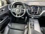 Volvo XC60 2.0 T5 AWD R-Design | HUD | Pano | Trekhaak | All-in prijs