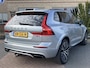 Volvo XC60 2.0 T5 AWD R-Design | HUD | Pano | Trekhaak | All-in prijs