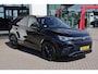 Volkswagen Tiguan 1.5 eHybrid R-Line Business NL auto 1e eigenaar nieuw door ons geleverd Lederen bekleding met elektrische stoelverstelling + geheugen + ventilatie + verwarming black style comfort plus 4 x stoelverwarming trekhaak multimedia pakket plus met o.a. harman en kardon head up display assistentie pakket plus met rondom zicht camera design met LED matrix 20" LMV