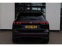 Volkswagen Tiguan 1.5 eHybrid R-Line Business NL auto 1e eigenaar nieuw door ons geleverd Lederen bekleding met elektrische stoelverstelling + geheugen + ventilatie + verwarming black style comfort plus 4 x stoelverwarming trekhaak multimedia pakket plus met o.a. harman en kardon head up display assistentie pakket plus met rondom zicht camera design met LED matrix 20" LMV
