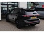 Volkswagen Tiguan 1.5 eHybrid R-Line Business NL auto 1e eigenaar nieuw door ons geleverd Lederen bekleding met elektrische stoelverstelling + geheugen + ventilatie + verwarming black style comfort plus 4 x stoelverwarming trekhaak multimedia pakket plus met o.a. harman en kardon head up display assistentie pakket plus met rondom zicht camera design met LED matrix 20" LMV