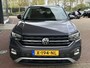 Volkswagen T-Cross 1.0 TSI Life / Getint glas / 16 Inch / App-connect / Regensensor