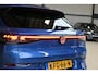 Volkswagen T-Roc 1.5 eTsi 150pk R-Line First Ed. | IQ. Light | 360° | Head-up | 100% (Dealer) onderhouden label