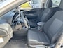 Hyundai i20 1.0 T-GDI Premium | Stoel-Stuurverwarming | Apple carplay | Trekhaak | Parkeercamera + Sensoren | Rijklaarprijs!