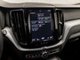 Volvo XC60 2.0 T8 Twin Engine AWD Inscription 391Pk Automaat (PANORAMADAK, LUCHTVERING, APPLE CARPLAY, GROOT NAVI, ELEK SPORTSTOELEN, LEDER, ZWART HEMEL, STOELVERWARMING, GETINT GLAS, NIEUWSTAAT)