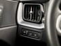 Volvo XC60 2.0 T8 Twin Engine AWD Inscription 391Pk Automaat (PANORAMADAK, LUCHTVERING, APPLE CARPLAY, GROOT NAVI, ELEK SPORTSTOELEN, LEDER, ZWART HEMEL, STOELVERWARMING, GETINT GLAS, NIEUWSTAAT)