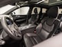 Volvo XC60 2.0 T8 Twin Engine AWD Inscription 391Pk Automaat (PANORAMADAK, LUCHTVERING, APPLE CARPLAY, GROOT NAVI, ELEK SPORTSTOELEN, LEDER, ZWART HEMEL, STOELVERWARMING, GETINT GLAS, NIEUWSTAAT)