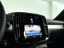 Volvo XC40 B4 Plus Dark | Parkeercamera | Harman Kardon | Stoel- en Stuurverwarming | Trekhaak