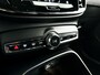 Volvo XC40 B4 Plus Dark | Parkeercamera | Harman Kardon | Stoel- en Stuurverwarming | Trekhaak